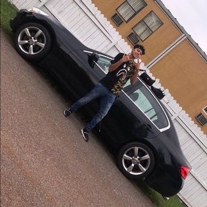 Meet your Posher, Jair